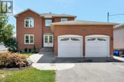 In the heart of Cobourg, this beautifully renovated 2-storey brick home offers 4 bedrooms, 4 bathroo...