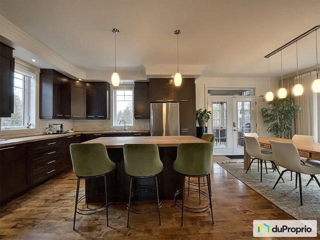 $679,000 - 2 Storey for sale in St-Liguori — photo 1