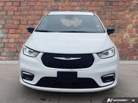 Come see this 2024 Chrysler Pacifica Touring-L before it's too late! *You Can't Beat the Price with... (image 7)