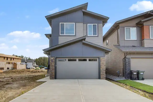 4 Bed Fenwyck Home Open to Below + Double Fireplaces