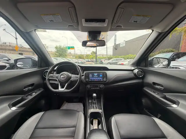 2022 Nissan Kicks SR5828385911511654411