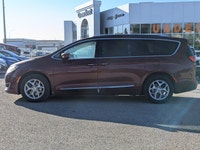 Come see this 2017 Chrysler Pacifica Touring-L Plus. Its Automatic transmission and Regular Unleaded... (image 4)