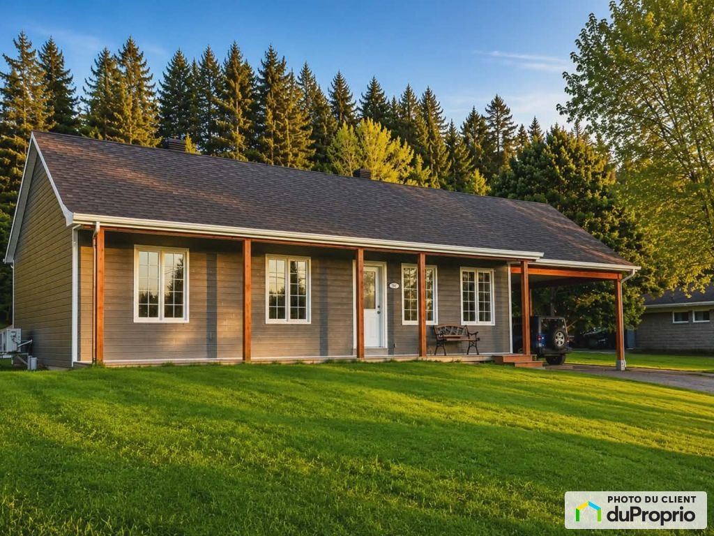 $479,000 - Bungalow for sale in St-Raymond — photo 1