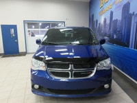 DODGE GRAND CARAVAN 2020 SXT PREMIUM PLUS STOW-N-GO 7 PASSAGERS TOUT ÉQUIPÉ / CUIR NOIR / ÉCRAN TACT... (image 3)