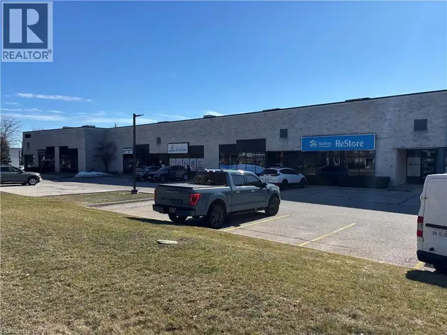 1800 APPLEBY Line Unit# 8 Burlington, Ontario in Commercial & Office Space for Rent in Oakville / Halton Region - Image 2