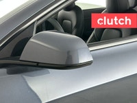 NO ACCIDENTS / CLEAN CARFAX / 1 OWNER / Power Tailgate/Hatch, Auto Dimming Rearview Mirror, Front He... (image 9)