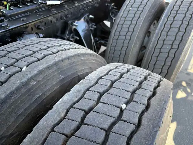 2026 Freightliner Cascadia ParkSmart Unit, Safety Certified, cal in Heavy Trucks in Hamilton - Image 9