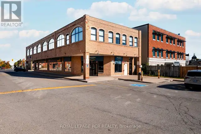 205 - 190 BROADWAY Orangeville, Ontario in Commercial & Office Space for Rent in Oakville / Halton Region - Image 3