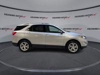 // ACCIDENT FREE!! // Meet the 2021 Chevrolet Equinox Premier AWD, a smart choice for Cayuga driving... (image 8)