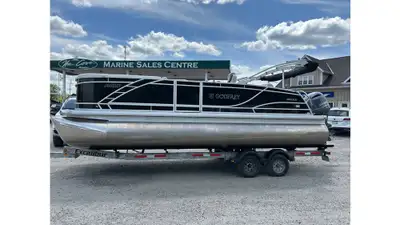 2022 GODFREY MONACO 235 IN EXCELLENT CONDITION YAMAHA 150HP W/ ONLY 64 HOURS SWINGBACK REAR LOUNGE S...