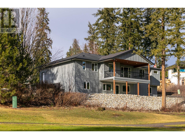 2596 Fairway Place Blind Bay, British Columbia in Houses for Sale in Kamloops
