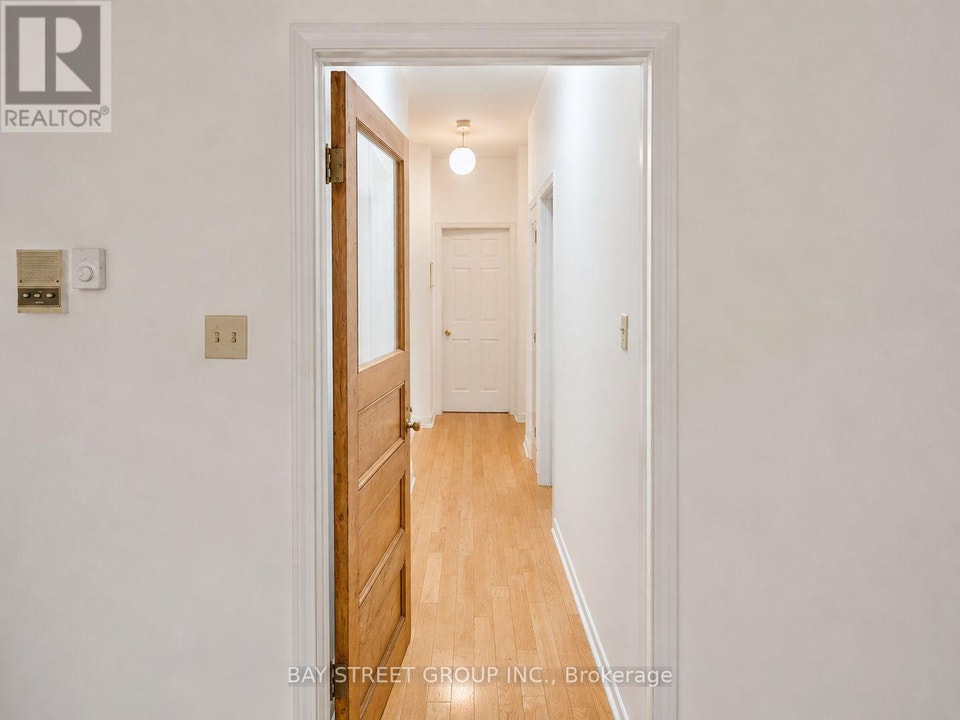 586 HURON STREET Toronto (Annex), Ontario 4