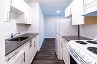 Smart and Flexible Living A simple way to live comfortably: private bedrooms, shared spaces, and a b... (image 1)