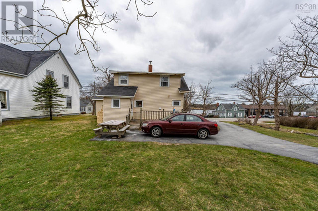 681 Main Street Yarmouth, Nova Scotia in Houses for Sale in Yarmouth - Image 3
