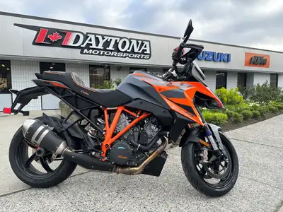 Just arrived! This 1290 Super Duke GT is ready for a new owner! KMS 9500 MSRP $15999 + $185 Doc = $1...