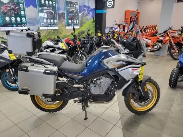 2024 CFMOTO IBEX 800 Touring in Sport Touring in Ottawa - Image 3
