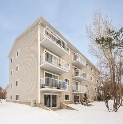 Location, Location, Location! Nestled in the heart of downtown Fort Saskatchewan, you wont have to g...