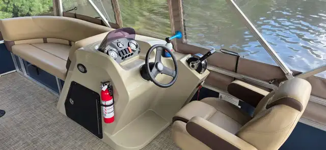 2018 Harris LX 200 in Powerboats & Motorboats in Rimouski / Bas-St-Laurent - Image 5