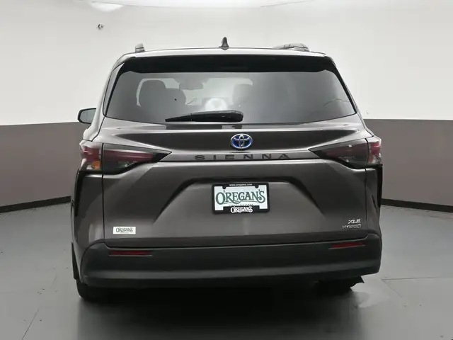 2024 Toyota Sienna XLE in Cars & Trucks in Dartmouth - Image 35
