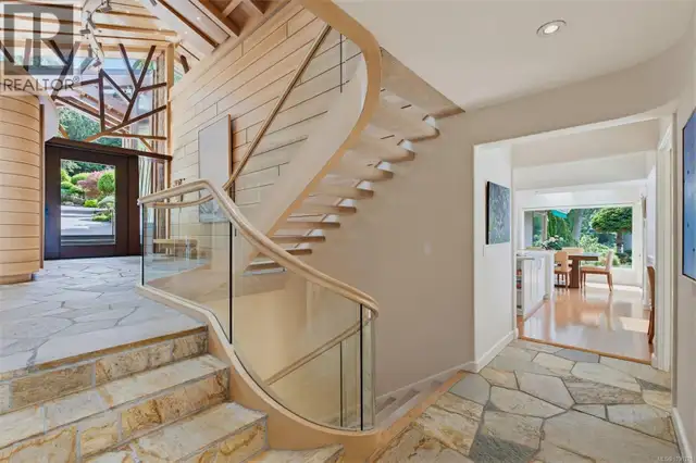 960 Lands End End North Saanich, British Columbia in Houses for Sale in Victoria - Image 29