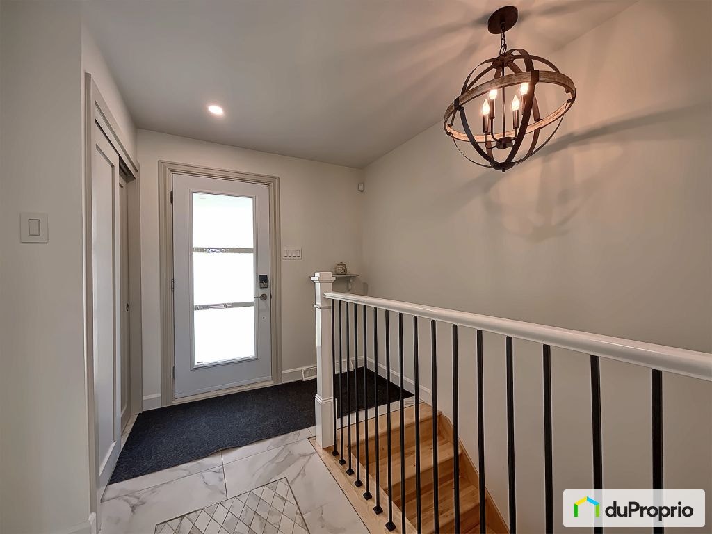 $749,000 - Bungalow for sale in Ste-Foy — photo 2
