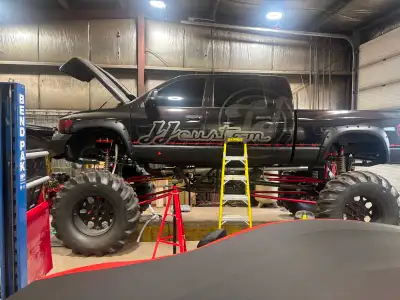 2007 dodge meds truck ,572 big block ,rev manual valve body c6 trans ,scs drop box ,2.5 ton Rockwell...