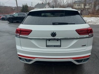 4Motion All Wheel Drive Execline Package R Line Package Red Leather Interior Digital Cockpit Panoram... (image 3)