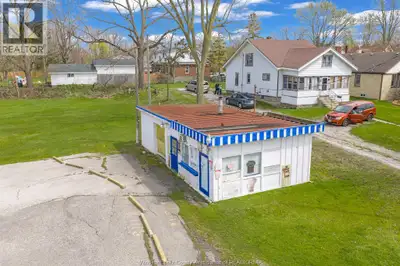 PRIME COMMERCIAL LAND - ZONED C4. HIGH TRAFFIC LOCATION WITH ALL SERVICES AT THE ROAD. BUSINESS IS N...