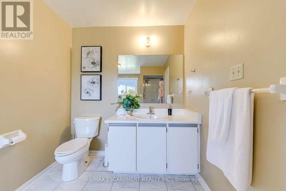 2442 Wynten Way Oakville (CV Clearview), Ontario, photo 25 of 40