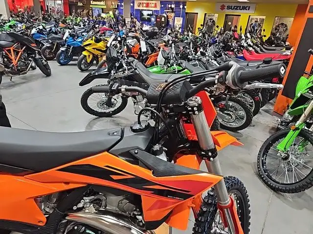 2025 KTM SX 250 in Dirt Bikes & Motocross in Calgary - Image 5