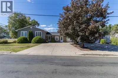 Welcome to this impressive 6 bedroom, 3 bath side-split home offering space, comfort and versatility...