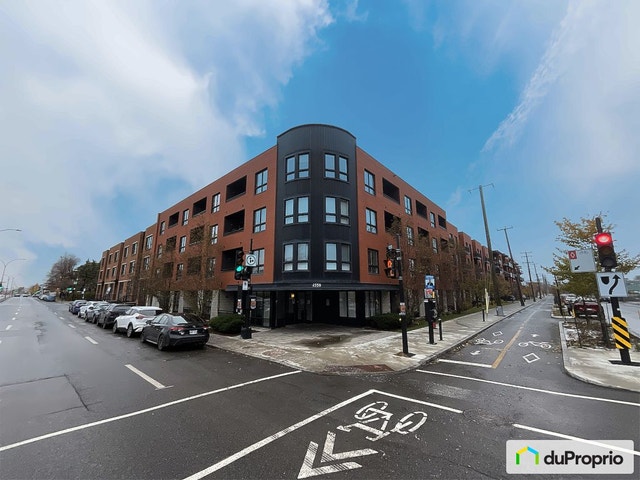 $440,000 - Condominium in Mercier / Hochelaga / Maisonneuve — photo 1