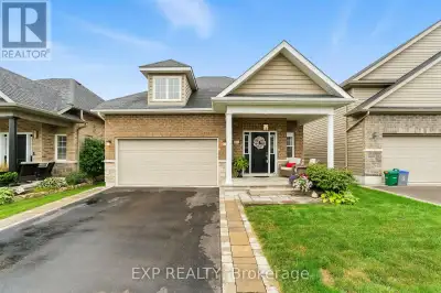 Absolutely stunning bungalow built brand new in 2018 with eye catching features both inside and out,...