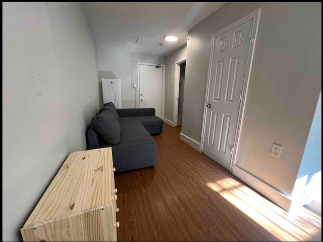 Fully Furnished Bachelor Apt Lowertown in Short Term Rentals in Ottawa - Image 4