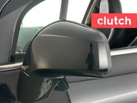 NO ACCIDENTS / CLEAN CARFAX / Passive Keyless Entry, Keyfob Remote Start, Blindspot Sensors and more... (image 8)