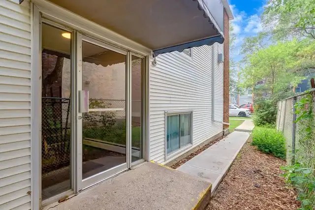 Spacious, pet-friendly apartments for everyday convenience | Sch in Long Term Rentals in Edmonton - Image 16