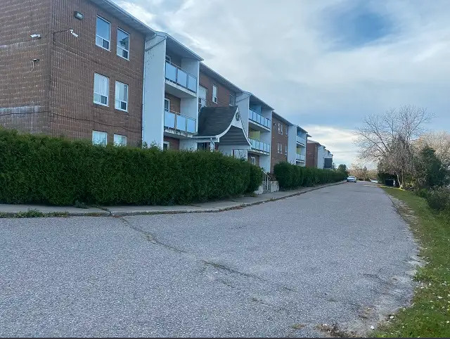 3 Bedroom Newly Renovated Unit Available - BLIND RIVER in Long Term Rentals in Sudbury