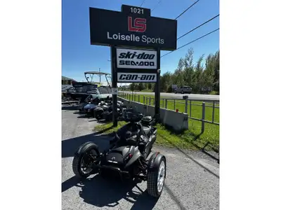 BRP CanAm Ryker 900 Ace Rally 2022 ### 2022 Can-Am Ryker 900 ACE Rally Seulement 676 KM! Faites tour...