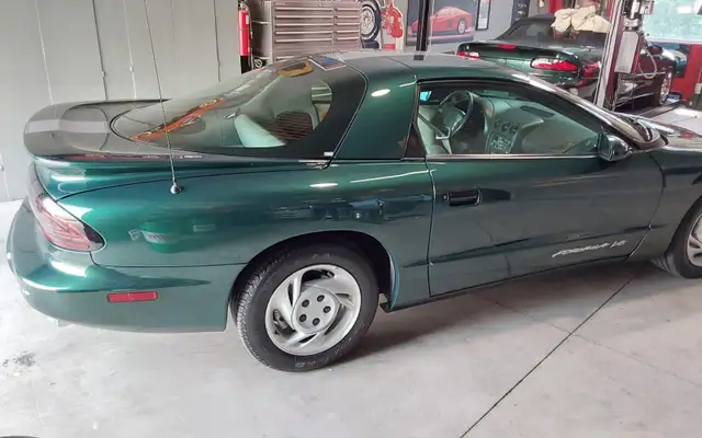 1994 FIREBIRD FORMULA 57 V8 in Classic Cars in Guelph - Image 18