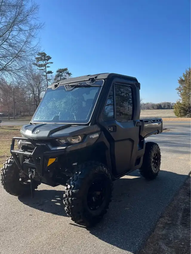 2022 CANAM DEFENDER LIMITED-BLACK! in ATVs in Dartmouth - Image 2