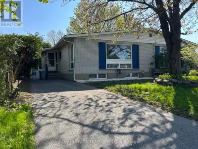 23 SOUTHVIEW CRESCENT Ottawa, Ontario