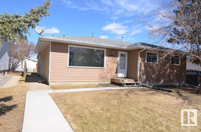 4740 56 AV Tofield, Alberta in Houses for Sale in Edmonton - Image 2