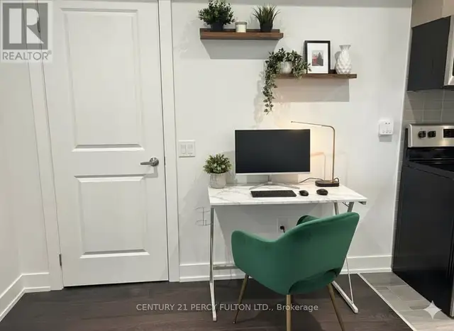 203 - 310 BROADWAY AVENUE Orangeville, Ontario in Condos for Sale in Oakville / Halton Region - Image 3