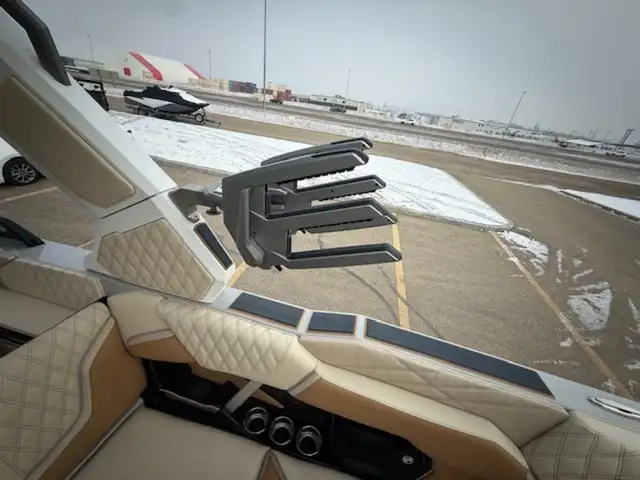 2026 Tige 24RZX in Powerboats & Motorboats in Saskatoon - Image 15
