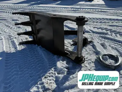 400 Series Excavator Hydraulic Thumb 110mm pin WE SHIP DIRECT TO YOU, USA, and Worldwide!! Financing...