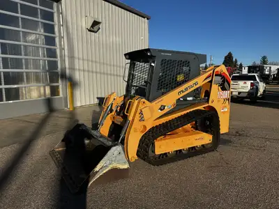 Excellent shape 2015 Mustang 1750RT skid steer New all season tracks New drive sprockets New filters...