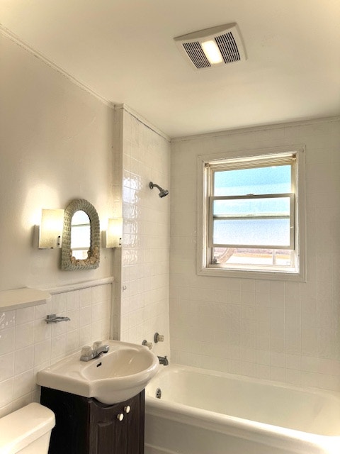 815A Main - Beautifully updated 2BR, BLACKS HARBOUR 3