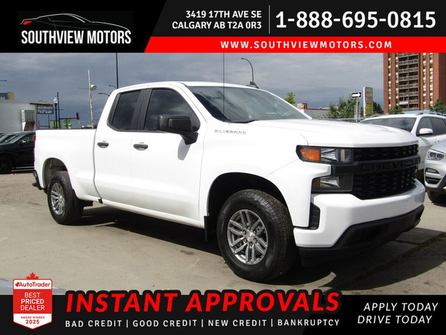 2020 Chevrolet Silverado 1500 WT 5.3L V8 Double Cab 147 CARPLAY/ in Cars & Trucks in Calgary
