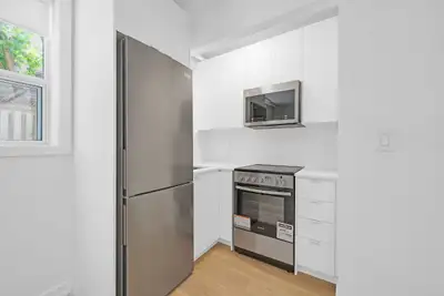 Renovated Akelius one bedroom apartment for rent. Located near yonge and st. clair in the Midtown ne...