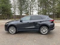 This Toyota Venza has a dependable Gas/Electric 4cyl 2.5L engine powering this Variable transmission... (image 9)